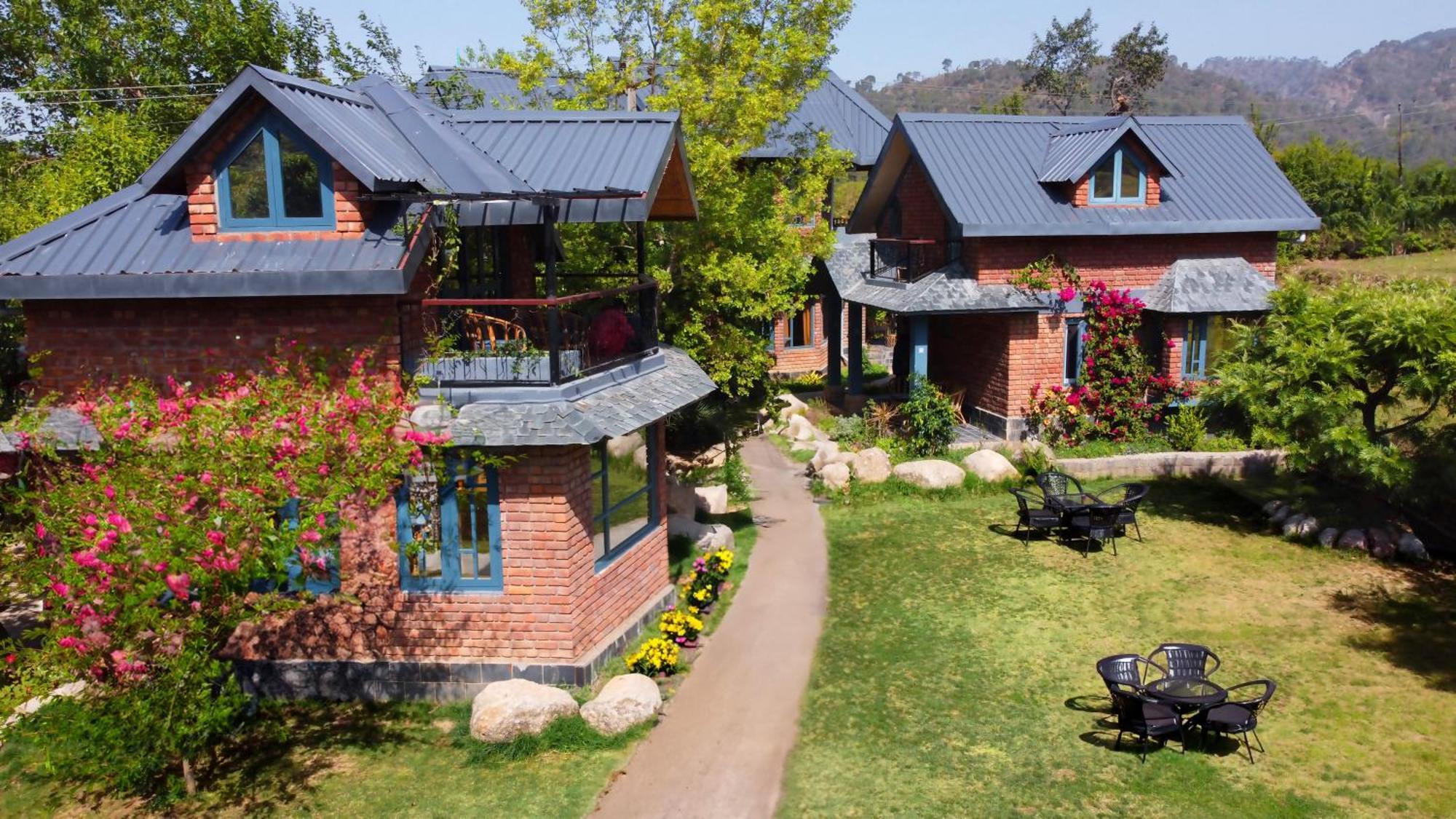 Rendezvous Resort Dharamszala Kültér fotó